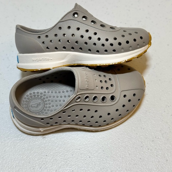 Native Robbie Sugarlite Unisex Shoes Size C5 - Picture 7 of 7